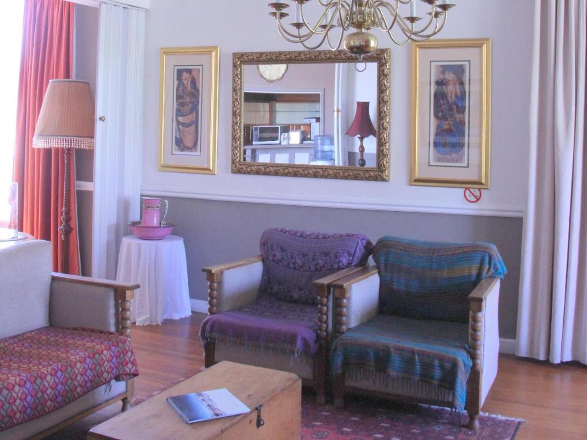 The Boston Guest House ベルビル エクステリア 写真